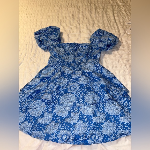 Blue floral dress. Good quality shein - Picture 1 of 4